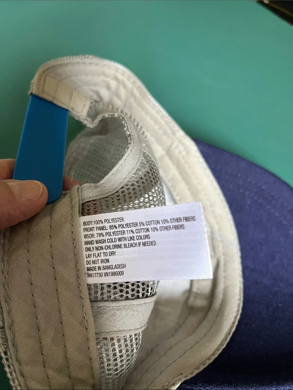 No Brand boy’s dinosaur ball cap.